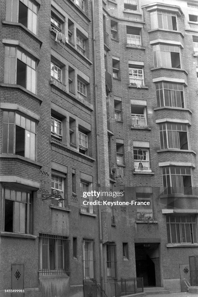 Immeuble résidentiel dans le quartier de la porte de Montreuil, en ...