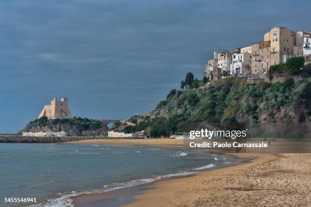 sperlonga village  with troglia tower - sperlonga foto e immagini stock