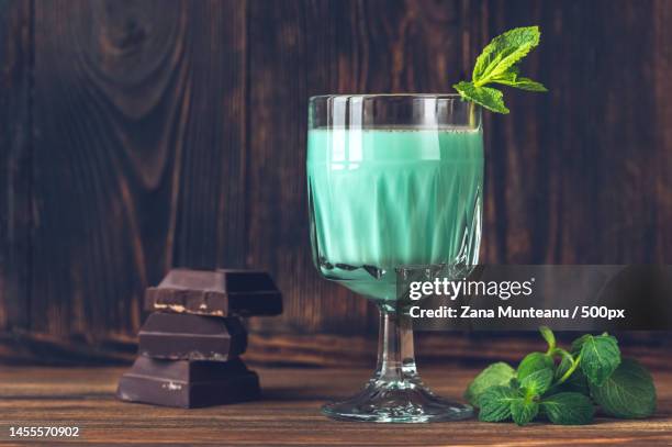 close-up of drink on table,romania - pfefferminz stock-fotos und bilder