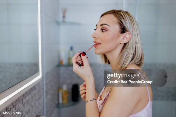 Flushed Skin Photos and Premium High Res Pictures - Getty Images