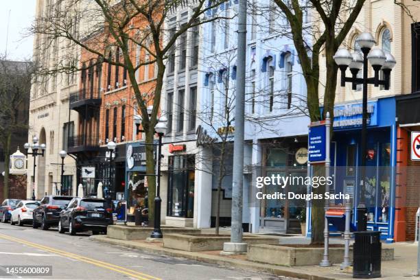 small town main street  - ann arbor michigan - v michigan stock pictures, royalty-free photos & images