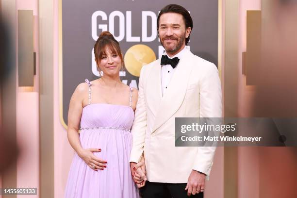 Kaley Cuoco and Tom Pelphrey attend the 80th Annual Golden Globe Awards at The Beverly Hilton on January 10, 2023 in Beverly Hills, California.