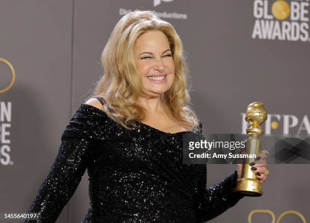 Jennifer Coolidge poses with the award for Best Supporting Actress - Television Limited Series/Motion Picture for "The White Lotus" in the press room...