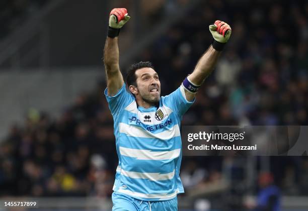 Gianluigi Buffon of Parma Calcio celebrates his team-mates goal during the Coppa Italia match between FC Internazionale and Parma Calcio at Stadio...