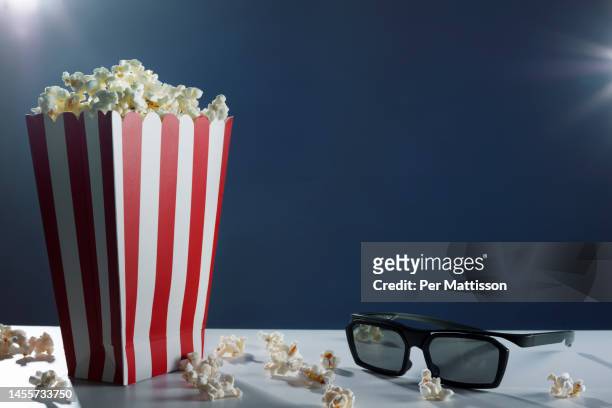 cinema popcorn - per mattisson stock-fotos und bilder