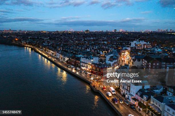 barnes, london. - richmond upon thames stockfoto's en -beelden