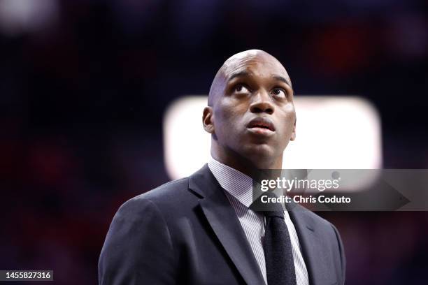 Assistant coach Quincy Pondexter of the Washington Huskies during the game against the Arizona Wildcats at McKale Center on January 05, 2023 in...