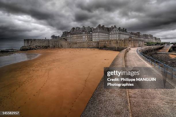 saint malo - saint malo stock pictures, royalty-free photos & images