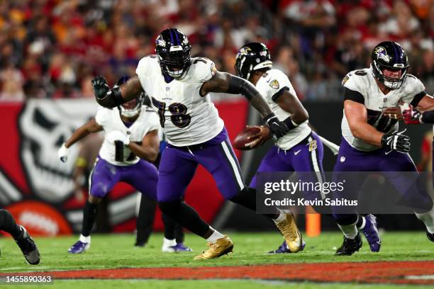 Morgan Moses of the Baltimore Ravens blocks during an NFL football game against the Tampa Bay Buccaneers at Raymond James Stadium on October 27, 2022...