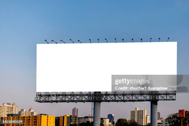 billboard blank advertising banner media display on the highway - outdoors - fotografias e filmes do acervo