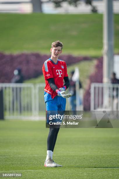 Tom Ritzy Huelsmann of FC Bayern Muenchen during a training session on January 11, 2023 in Doha, Qatar.