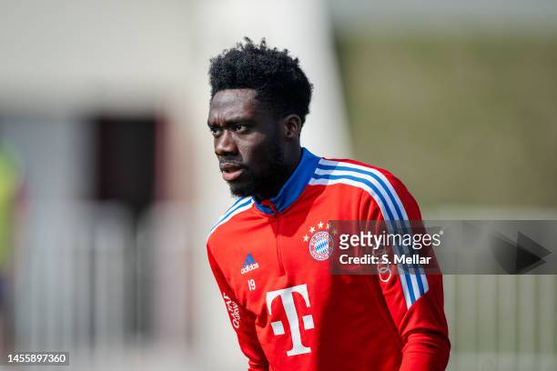 Alphonso Davies of FC Bayern Muenchen during a training session on January 11, 2023 in Doha, Qatar.