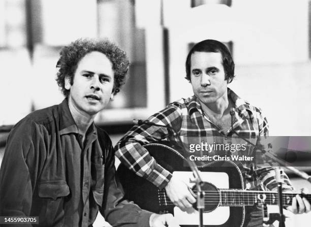 Simon And Garfunkel Photos and Premium High Res Pictures - Getty Images