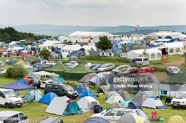 Manieren Paine Gillic te binden Camping site is pictured during the second day of Rock Am Ring on... News  Photo - Getty Images