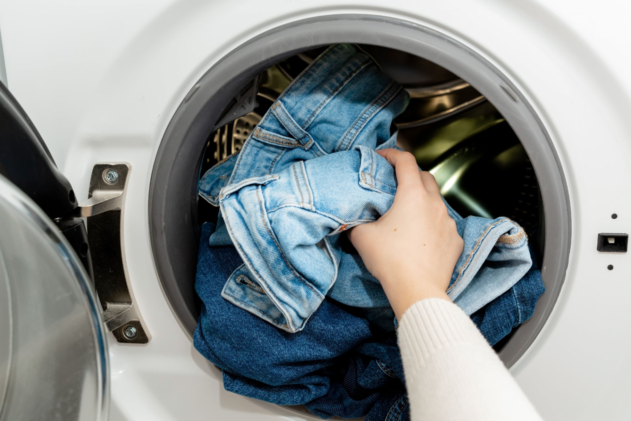 dirty clothes washer
