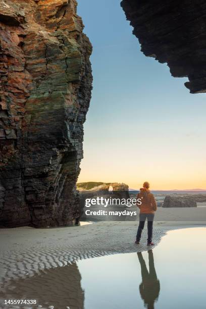 dramatic cliffs along spanish coastline - tyrrhenisches meer stock-fotos und bilder