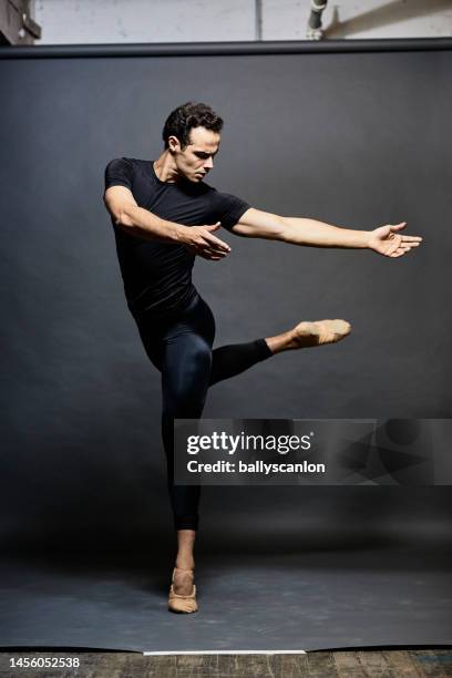 studio portrait of a hispanic male ballet dancer. - ballerina ballerino fotografías e imágenes de stock