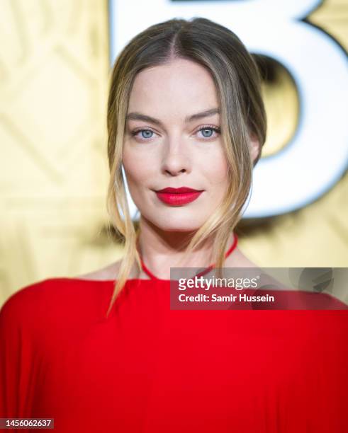 Margot Robbie attends the UK Premiere of "BABYLON" at BFI IMAX Waterloo on January 12, 2023 in London, England.