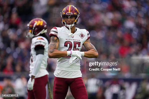 Benjamin St-Juste of the Washington Commanders gets set against the ...