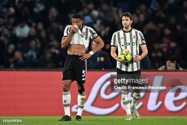 Bremer and Manuel Locatelli of Juventus show their disappointment during the Serie A match between SSC Napoli_Juventus at Stadio Diego Armando...