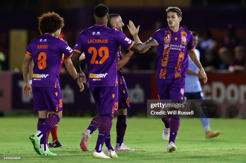 A-League Men's Rd 12 - Perth Glory v Sydney FC