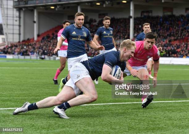 Jamie Osbourne of Leinster Rugby scores their third try of the match during the Heineken Champions Cup Pool A match between Gloucester Rugby and...