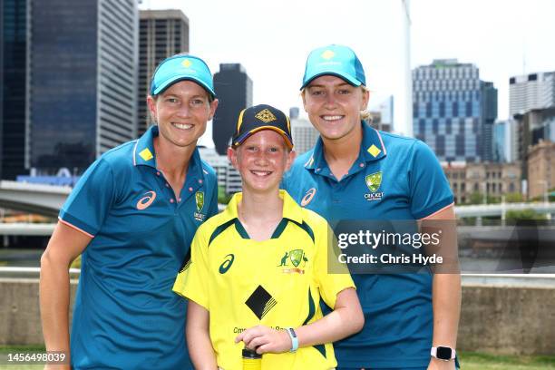 Australian players Meg Lanning and Kim Garth with junior cricketers ahead of the Womens international series between Australia and Pakistan at South...