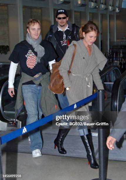 Jay Mohr and Nikki Cox are seen on November 30, 2005 in Los Angeles, California.