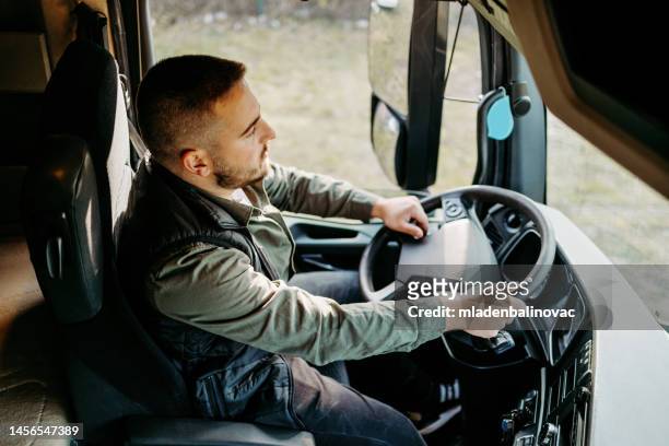 プロのトラック運転手 - office cabin ストックフォトと画像