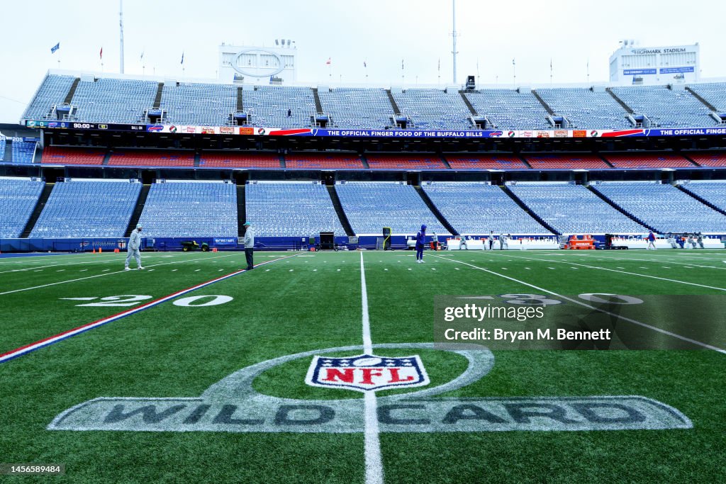 AFC Wild Card Playoffs - Miami Dolphins v Buffalo Bills
