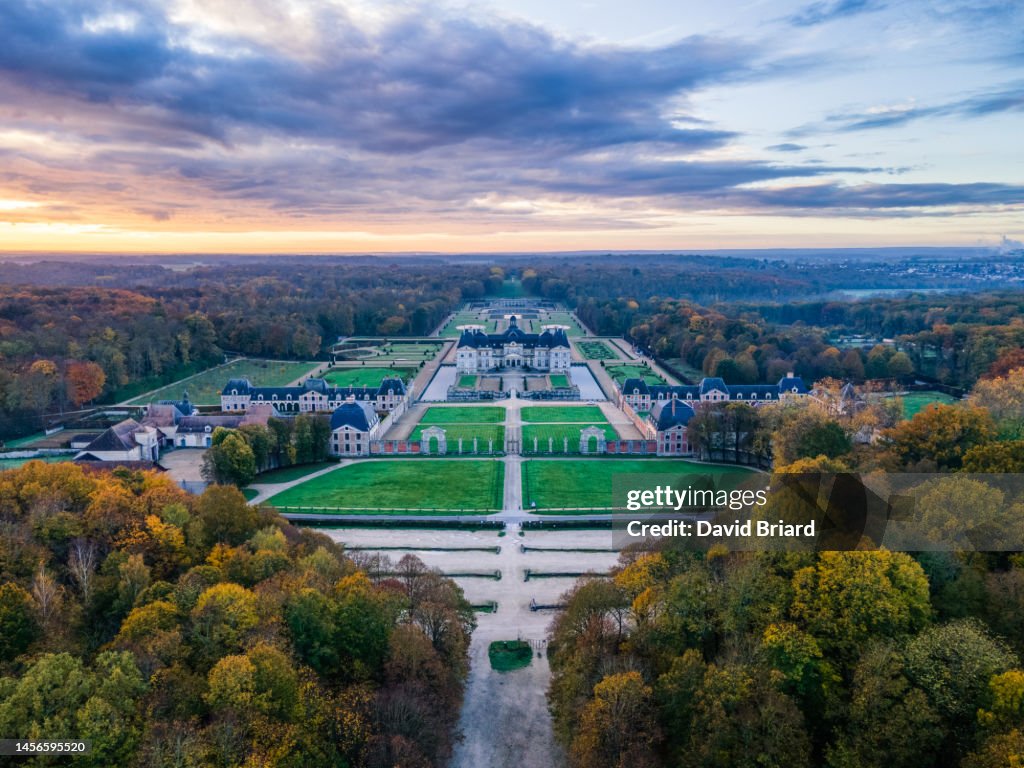 The Château de Vaux-le-Vicomte at sunrise
