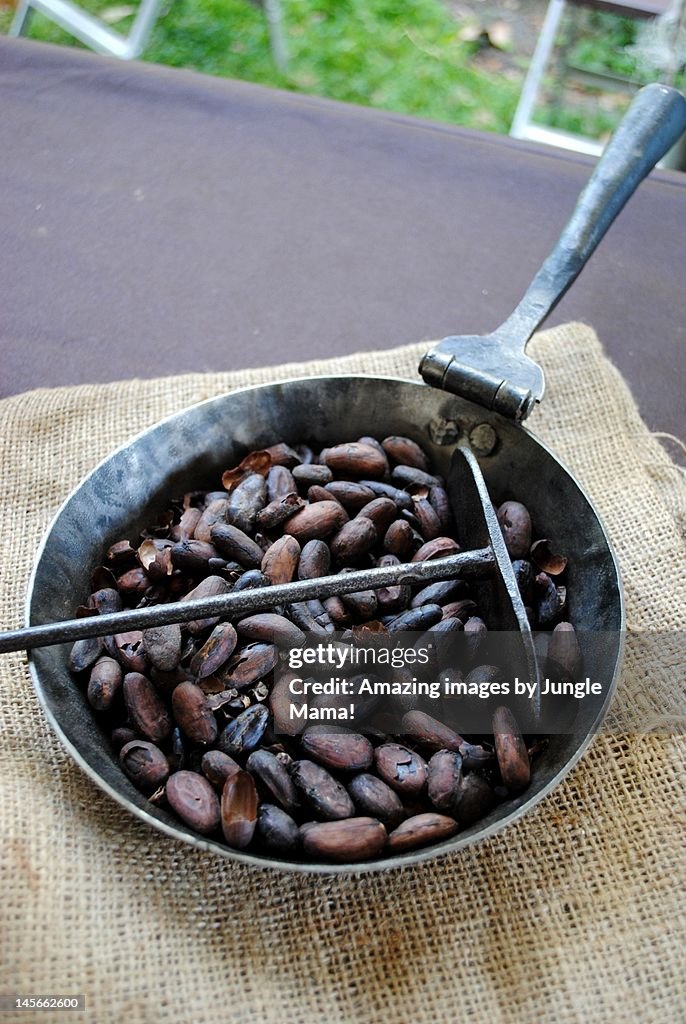 Roasting chocolate beans
