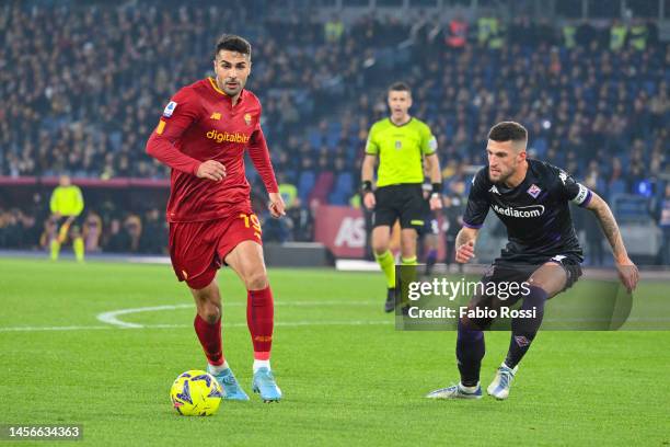 Zeki Celik of AS Roma controls the ball during the Serie A match between AS Roma and ACF Fiorentina at Stadio Olimpico on January 15, 2023 in Rome,...