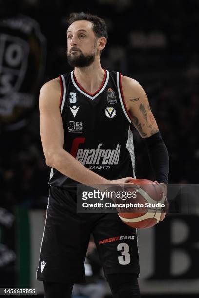Marco Belinelli of Virtus Segafredo Bologna in action during the LBA Lega Basket A match between Virtus Segafredo Bologna and Umana Reyer Venezia at...