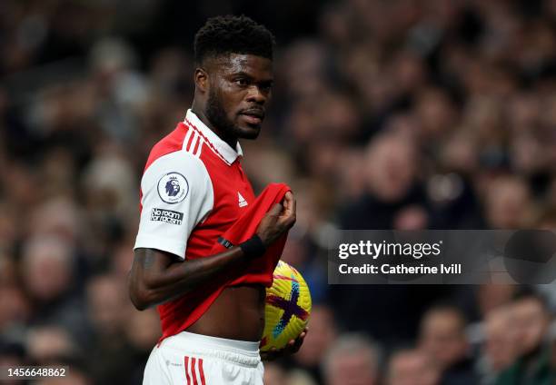 Thomas Partey of Arsenal during the Premier League match between Tottenham Hotspur and Arsenal FC at Tottenham Hotspur Stadium on January 15, 2023 in...