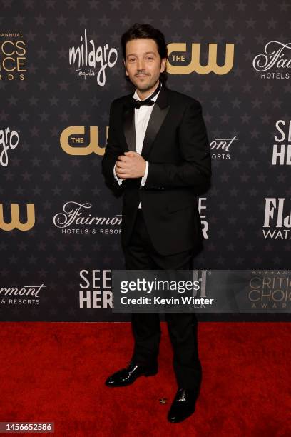 Diego Luna attends the 28th Annual Critics Choice Awards at Fairmont Century Plaza on January 15, 2023 in Los Angeles, California.
