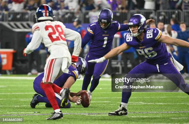 Greg Joseph of the Minnesota Vikings kicks a field goal during the fourth quarter against the New York Giants in the NFC Wild Card playoff game at...