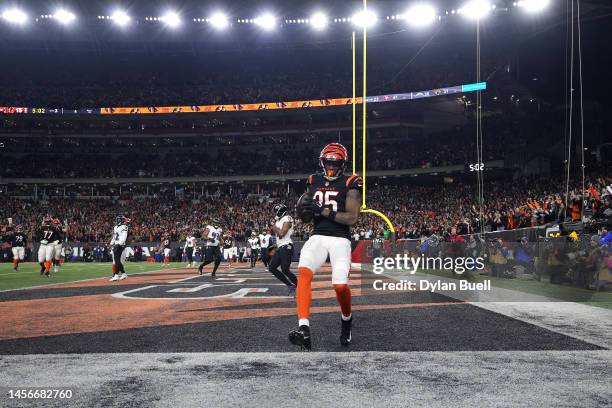 Tee Higgins of the Cincinnati Bengals catches a pass in the end zone to score a two point conversion against the Baltimore Ravens during the third...