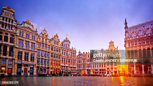 brussels. grand place. plaza. - grand place stock-fotos und bilder