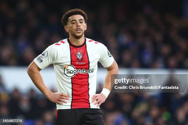Che Adams of Southampton in action during the Premier League match between Everton FC and Southampton FC at Goodison Park on January 14, 2023 in...