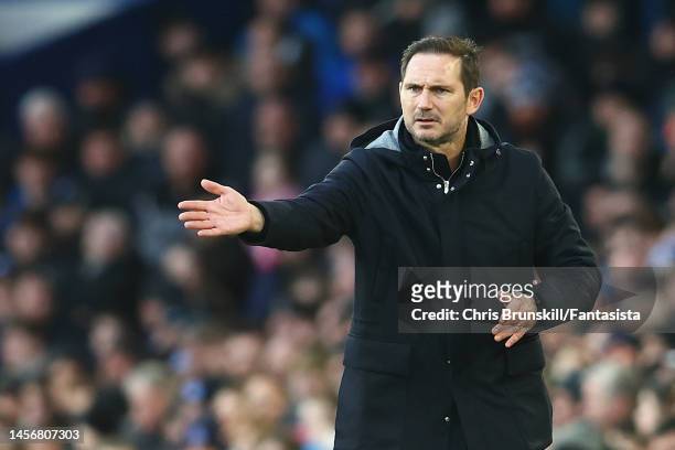 Everton manager Frank Lampard gestures from the touchline during the Premier League match between Everton FC and Southampton FC at Goodison Park on...