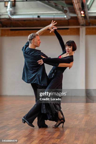 Tangot Tango Man Woman Photos and Premium High Res Pictures - Getty Images