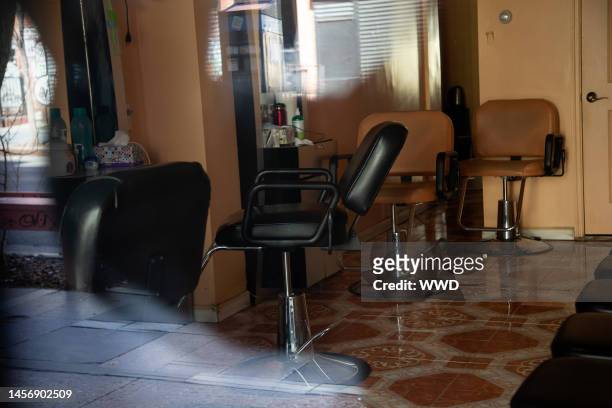 17,378 Hair Spa Photos and Premium High Res Pictures - Getty Images