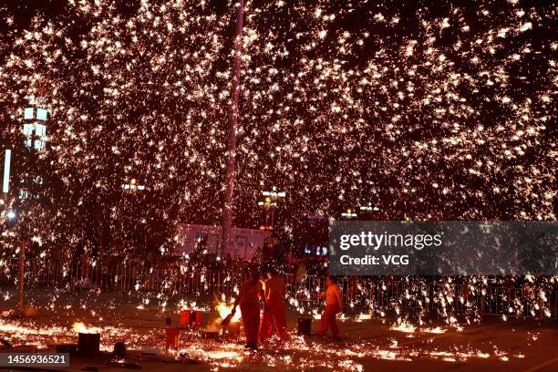 Molten Rabbit 39 Jianhu County Stock Photos, High-Res Pictures, and Images - Getty Images