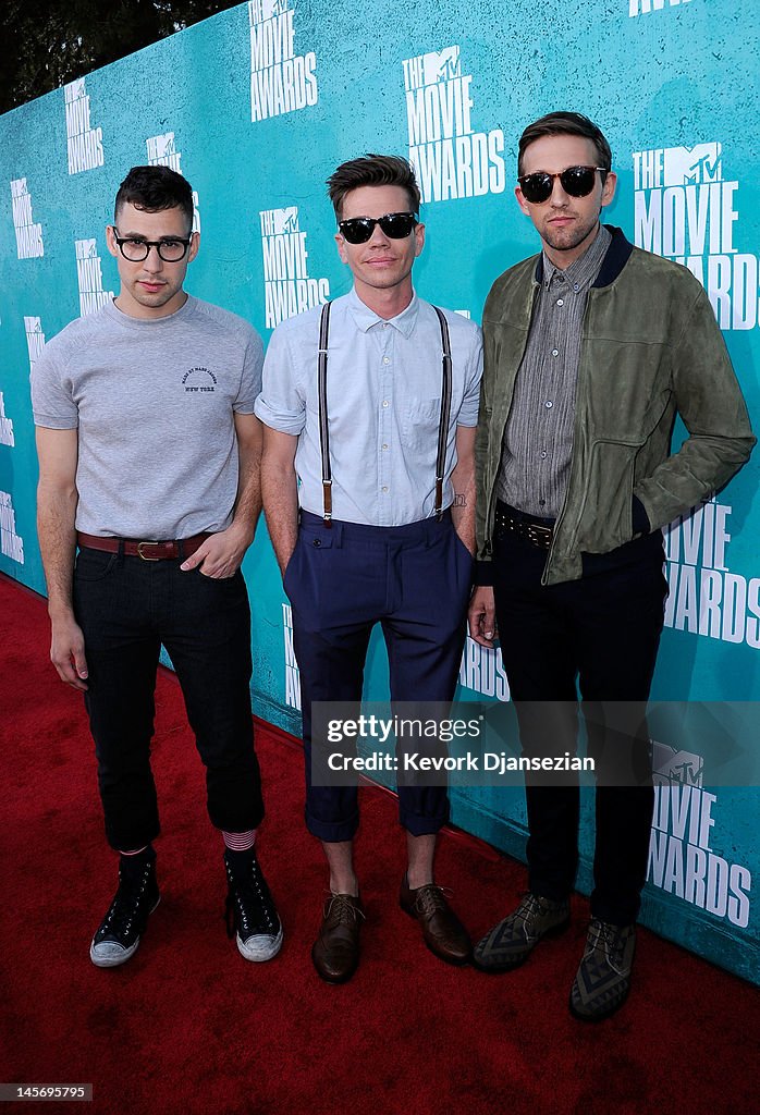 2012 MTV Movie Awards - Red Carpet