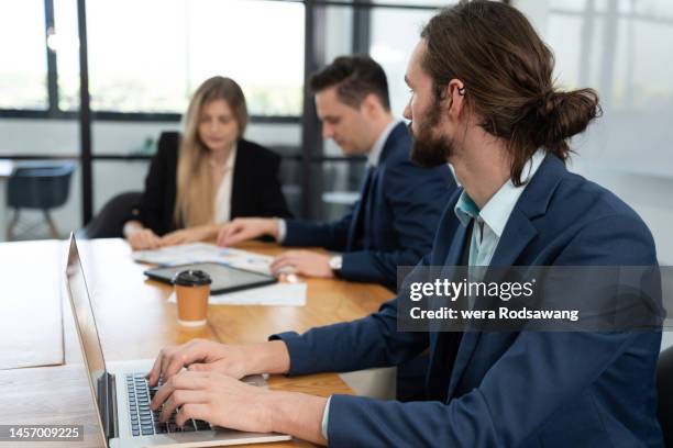 business plants meeting and goals setting, official worker analysis business data collecting information into database on computer for helping team having current and accurate information for investing - succession planning stock pictures, royalty-free photos & images