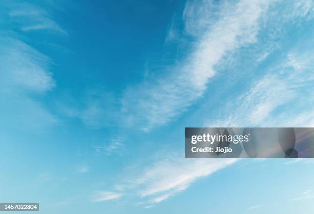 cloudy sky - só céu - fotografias e filmes do acervo