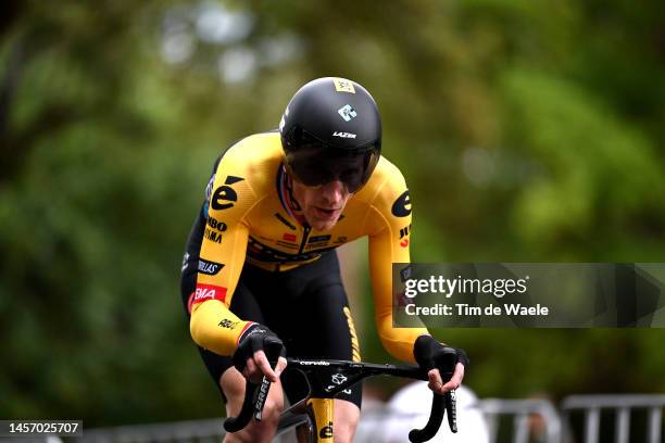 Jos Van Emden of The Netherlands and Team Jumbo-Visma sprints during the 23rd Santos Tour Down Under 2023 - Prologue a 5,5km individual time trial...