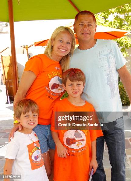 Weldon Rotenberg Shannon Rotenberg, Michael Rotenberg and sons attend 6th Annual ...