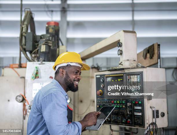 Input Output Machine Photos and Premium High Res Pictures - Getty Images